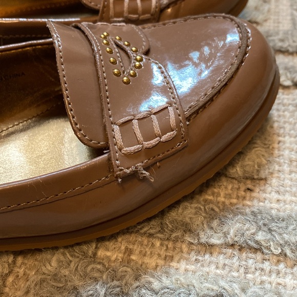 Ellen Tracy Moccasin Old rose & tan with golden accents - Picture 8 of 9
